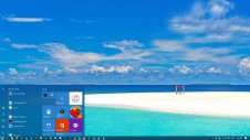 Beaches (Dual Monitor) windows theme
