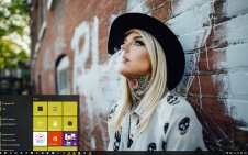 Tattoo Girl win10 theme