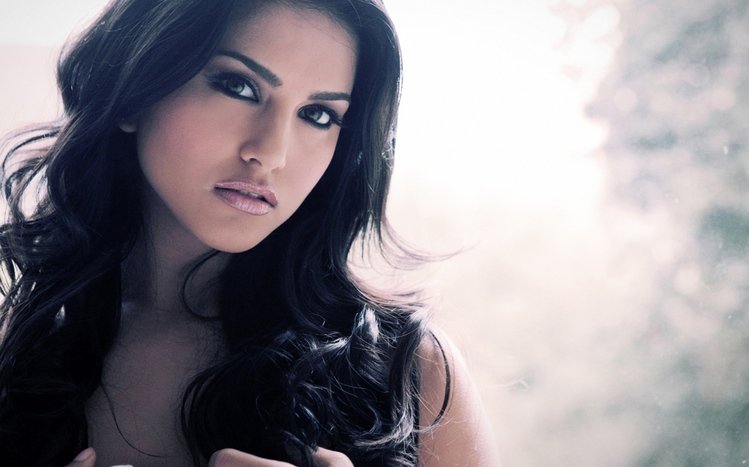 Sunny Leone Theme screenshot #2