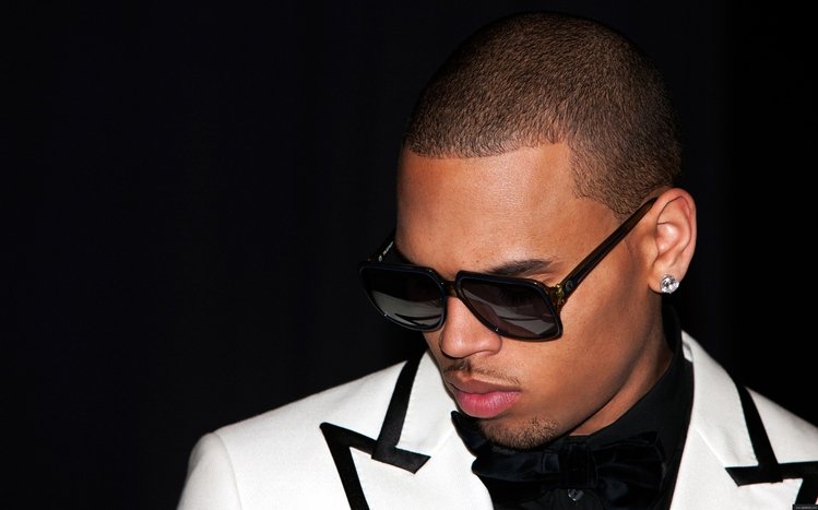 Chris Brown Theme screenshot #14
