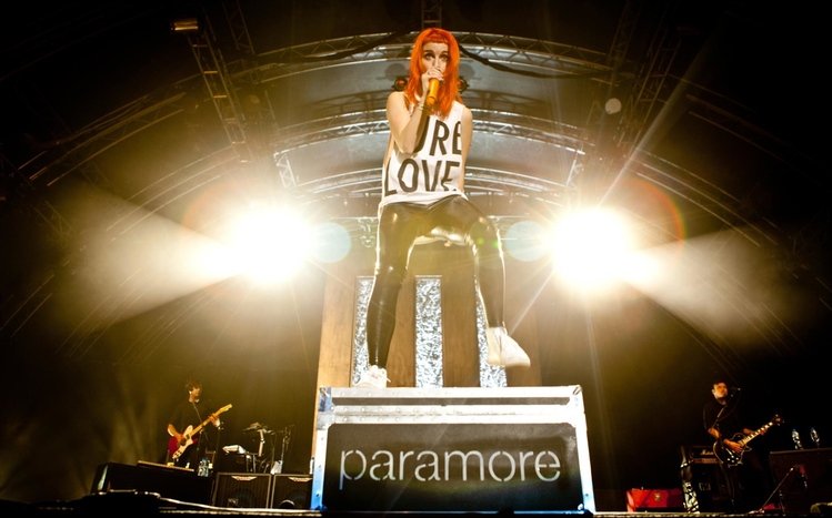 Paramore Theme screenshot #15