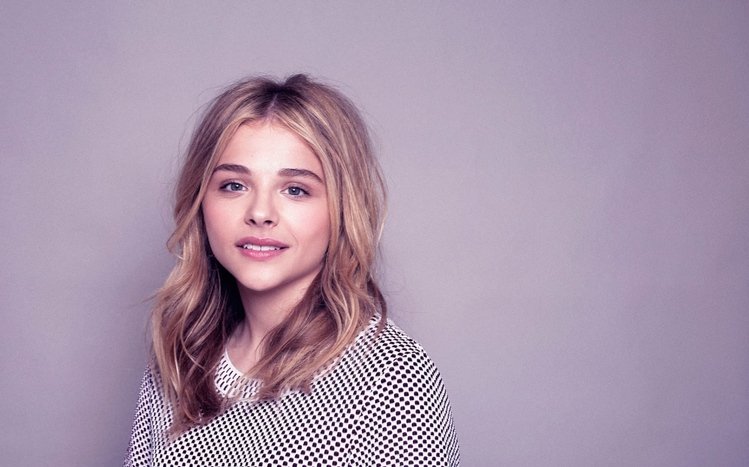 Chloe Grace Moretz Theme screenshot #9