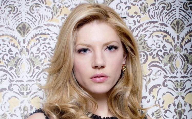Katheryn Winnick Theme screenshot #3