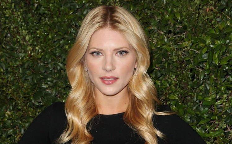 Katheryn Winnick Theme screenshot #8