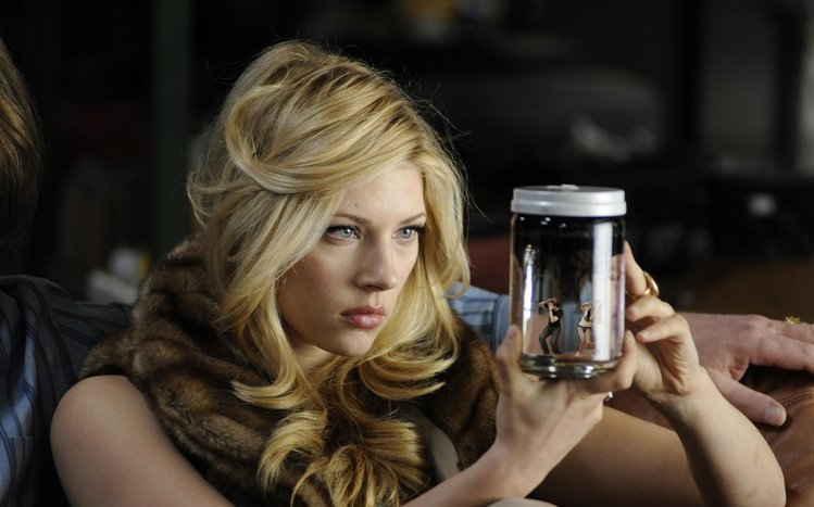 Katheryn Winnick Theme screenshot #14
