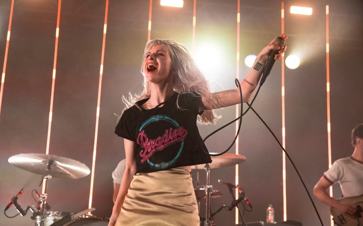 Paramore "After Laughter" Theme screenshot #8