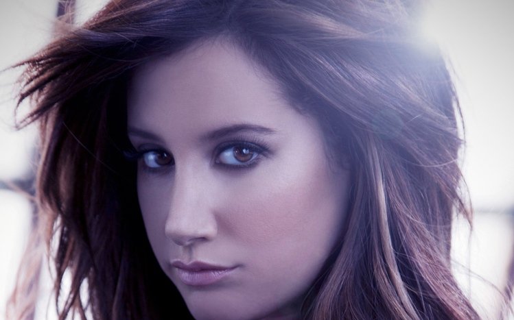Ashley Tisdale Theme screenshot #6