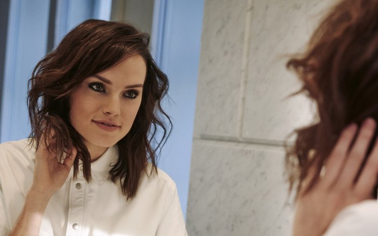 Daisy Ridley Theme screenshot #1