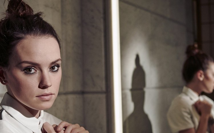 Daisy Ridley Theme screenshot #7