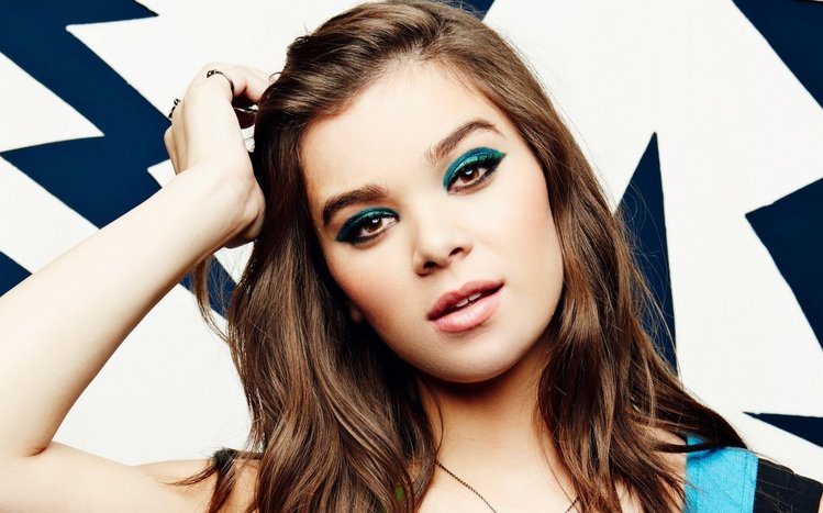 Hailee Steinfeld Theme screenshot #2