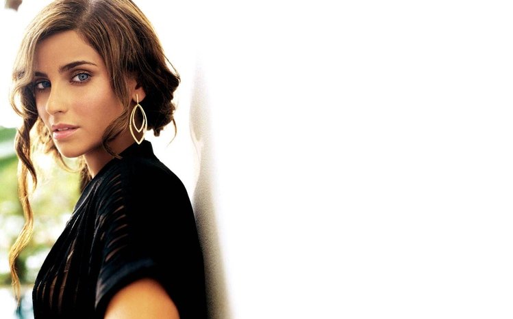 Nelly Furtado Theme screenshot #7