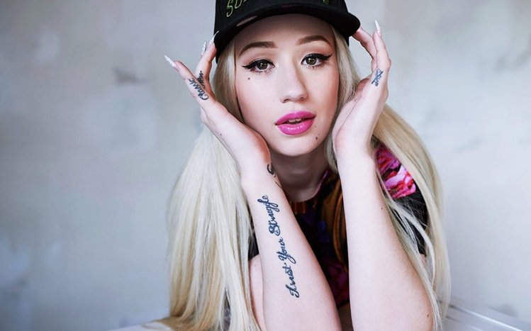 Iggy Azalea Theme screenshot #8
