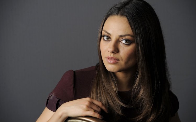 Mila Kunis Theme screenshot #3