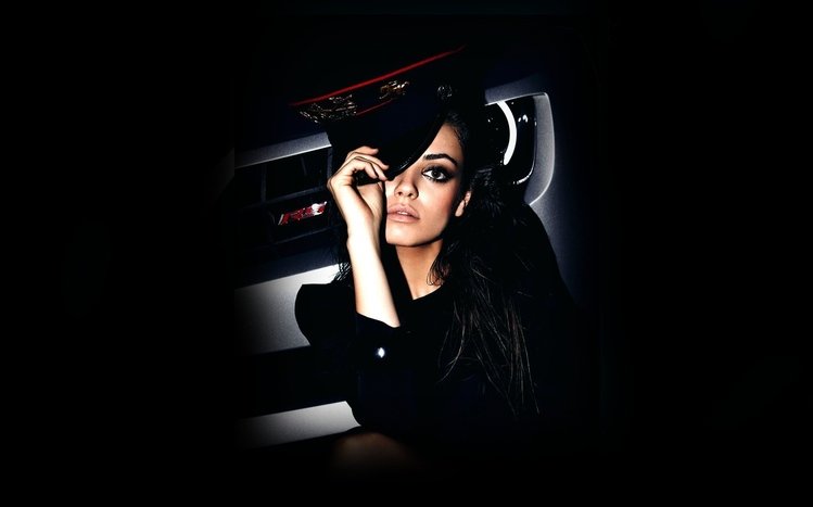 Mila Kunis Theme screenshot #5