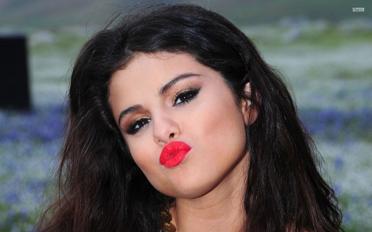 Selena Gomez Theme screenshot #14