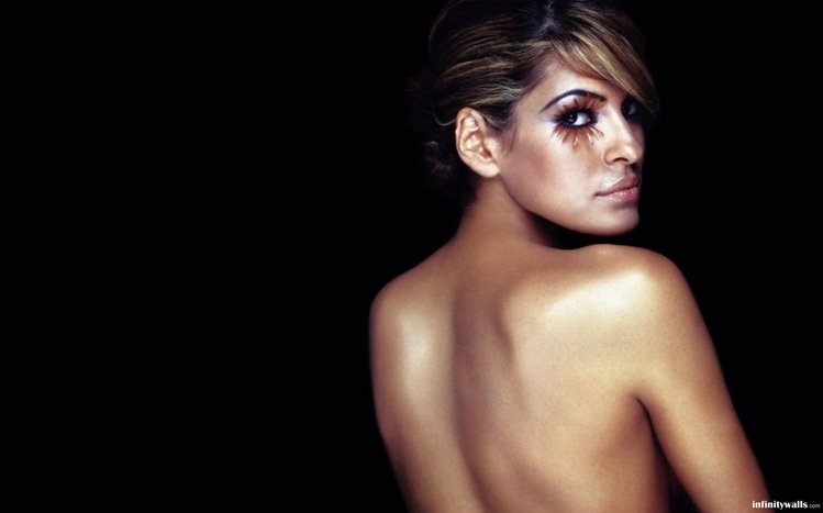 Eve Mendes Theme screenshot #3