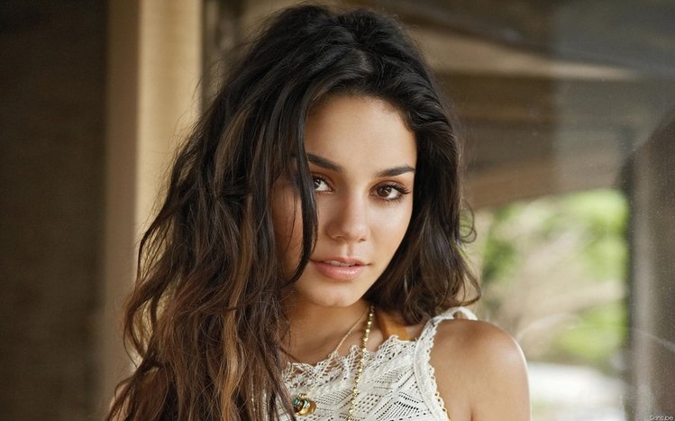Vanessa Hudgens Theme screenshot #6