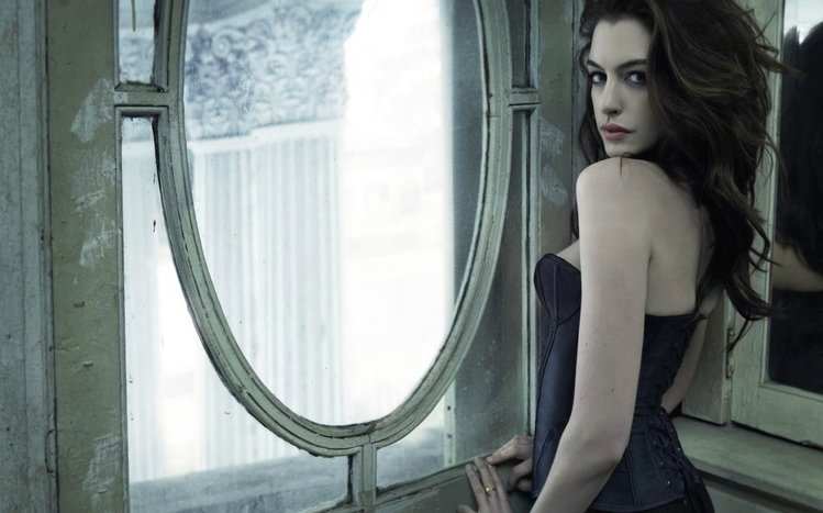 Anne Hathaway Theme screenshot #4