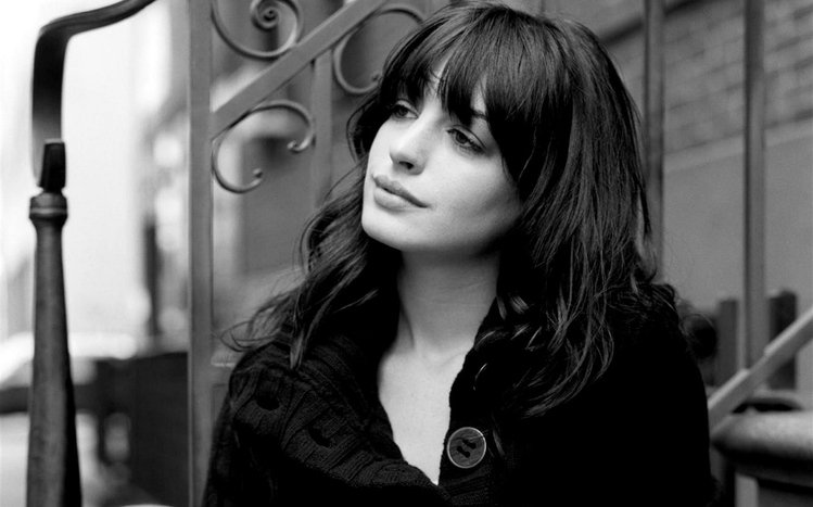 Anne Hathaway Theme screenshot #9