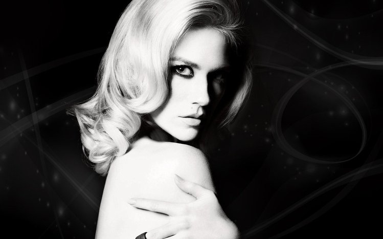 January Jones Theme screenshot #6