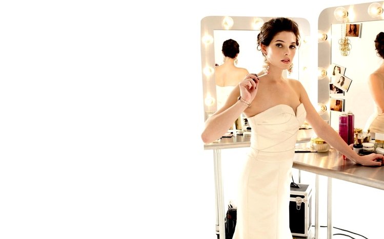 Ashley Greene Theme screenshot #25