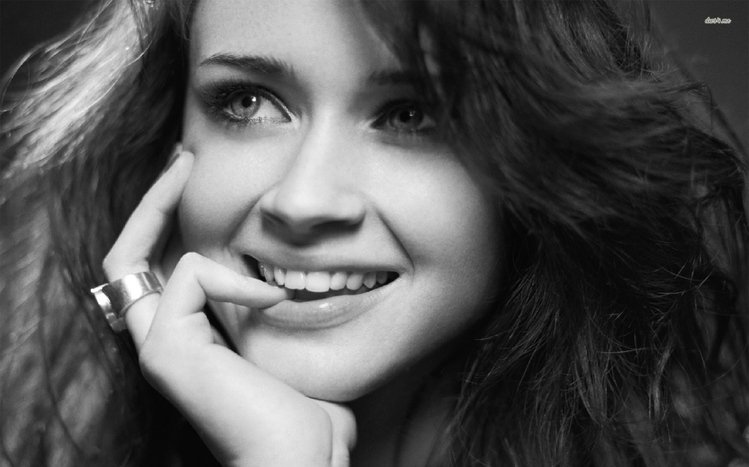 Alexis Bledel Theme screenshot #1