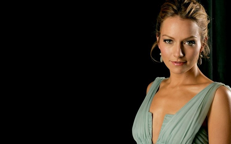 Becki Newton Theme screenshot #6