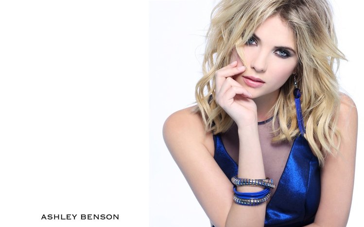 Ashley Benson Theme screenshot #13