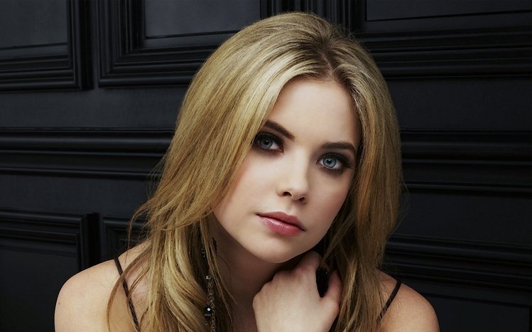 Ashley Benson Theme screenshot #16