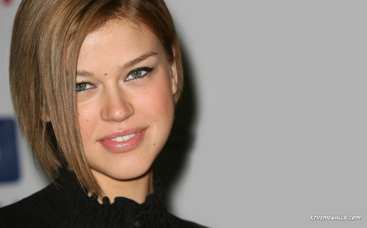 Adrianne Palicki Theme screenshot #6
