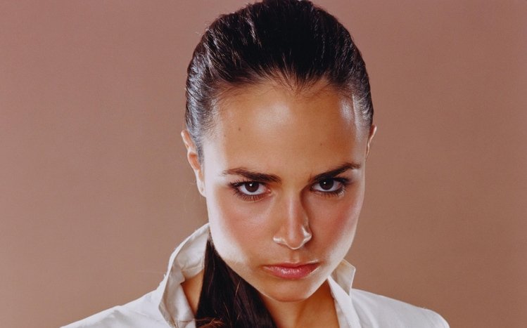 Jordana Brewster Theme screenshot #10