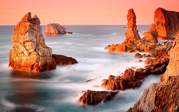 Ocean Cliff Windows 10 Theme - themepack.me